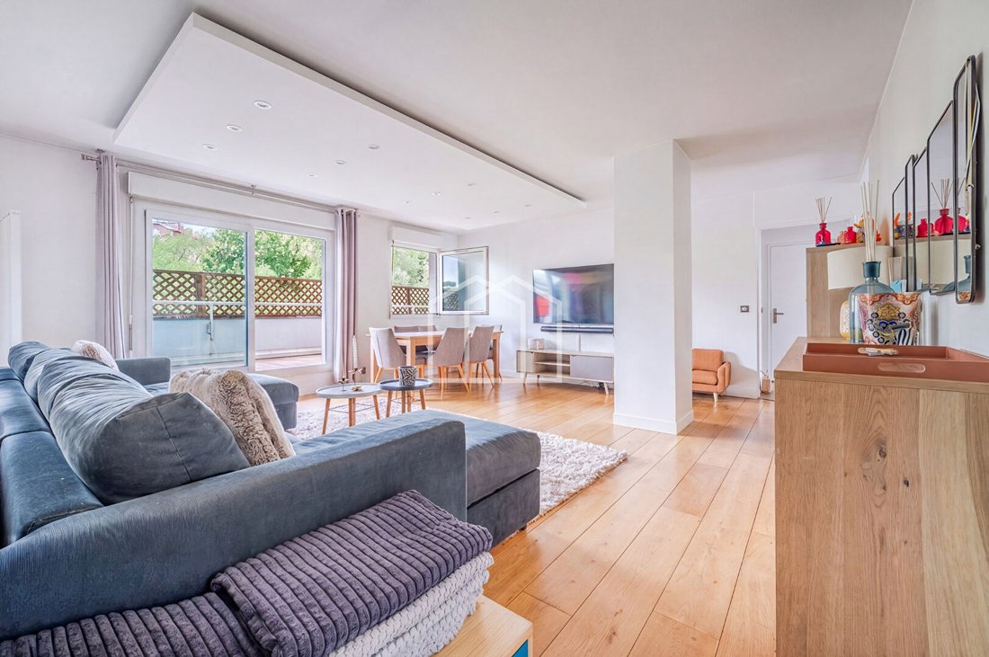 Apartment in Puteaux, Ile-de-France, France 3 - 18496977