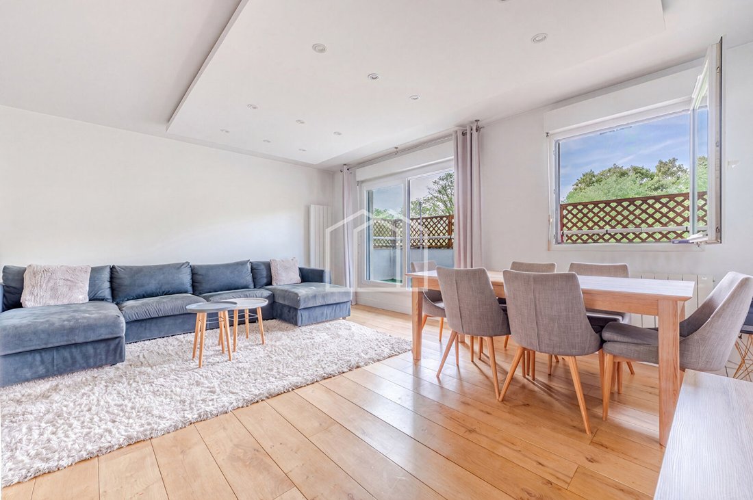 Apartment in Puteaux, Ile-de-France, France 2 - 18496977