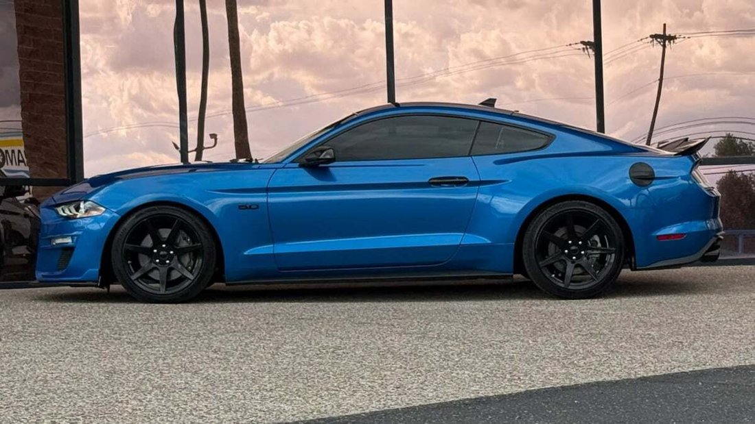 Coupe in Tucson, AZ, United States 4 - 18497642