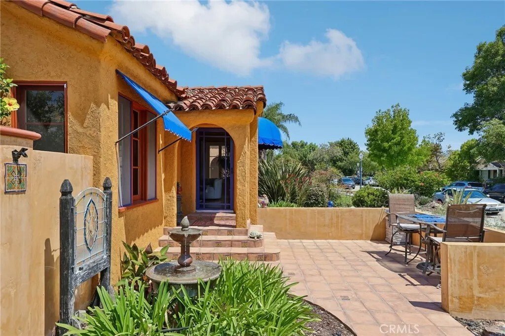 House in Signal Hill, California, United States 3 - 18497065
