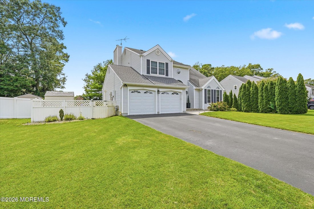 House in Brick Township, New Jersey, United States 3 - 18497177