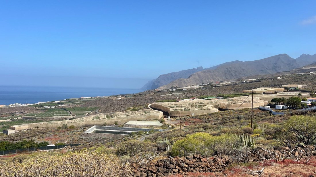 Land in Guia de Isora, Canary Islands, Spain 1 - 18496762