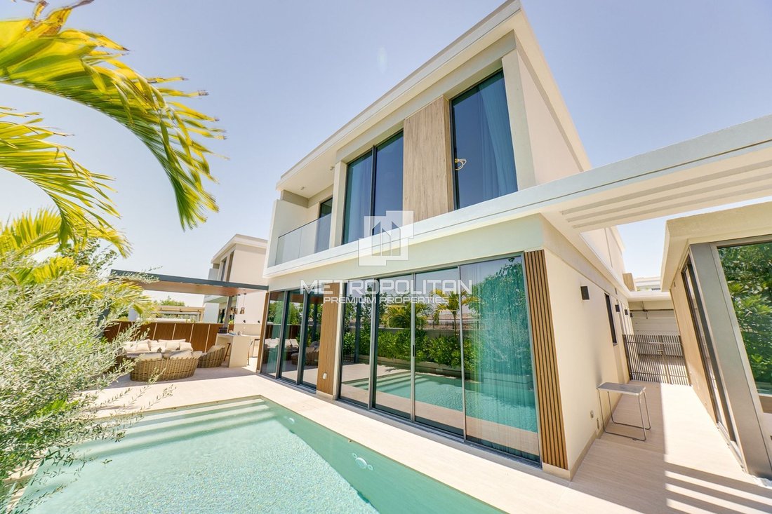Villa in Tilal Al Ghaf, Dubai, United Arab Emirates 1 - 18497723