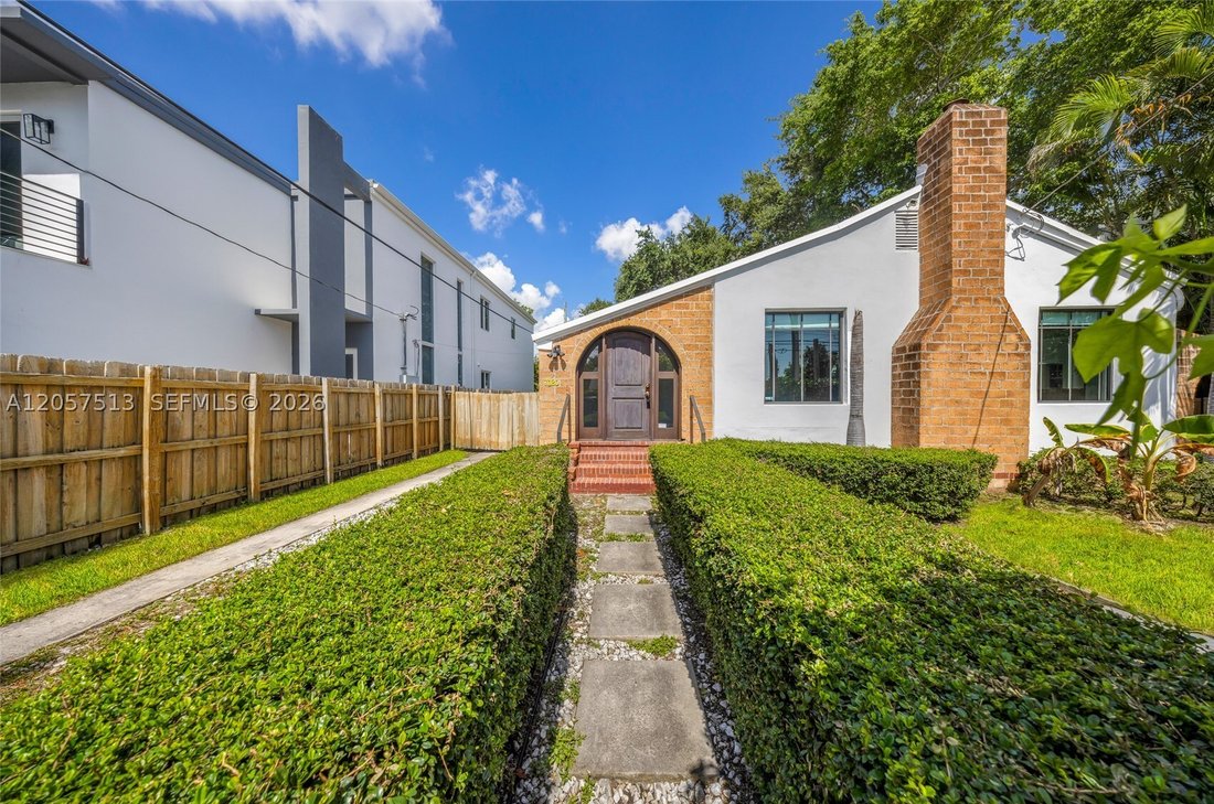 House in Miami, Florida, United States 1 - 18497030