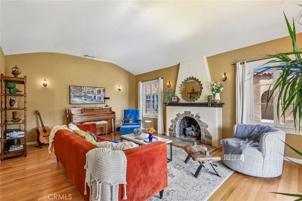 House in Signal Hill, California, United States 4 - 18497065