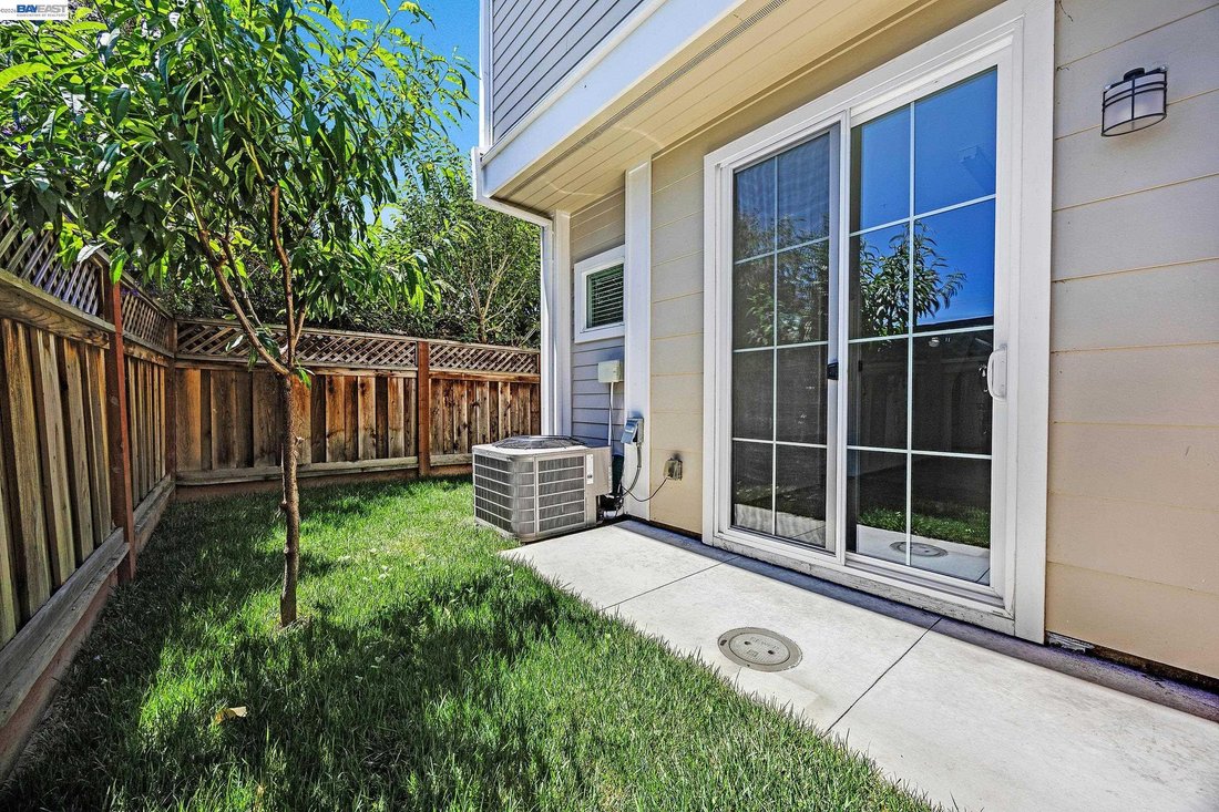 Townhouse in Newark, California, United States 4 - 18496712