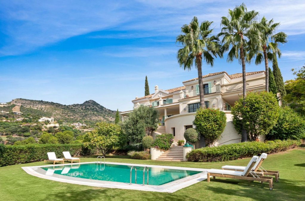 Villa in Marbella, Andalusia, Spain 3 - 18497675