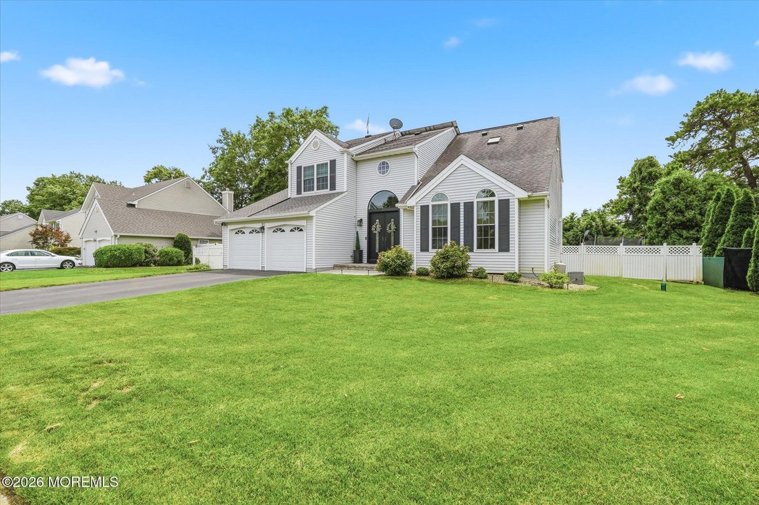 House in Brick Township, New Jersey, United States 5 - 18497177