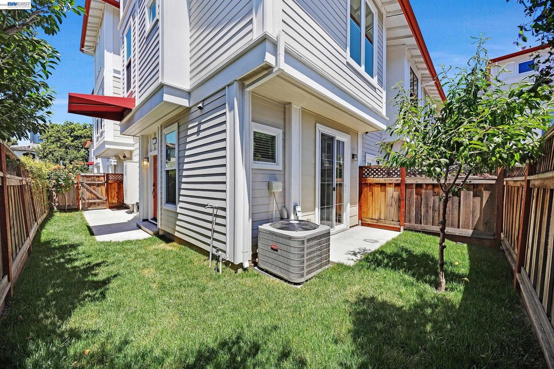 Townhouse in Newark, California, United States 3 - 18496712