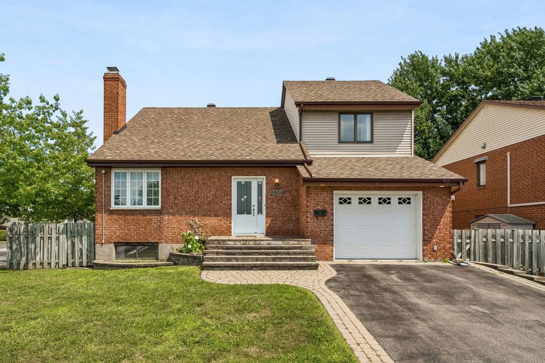 House in Brossard, Quebec, Canada 1 - 18497133