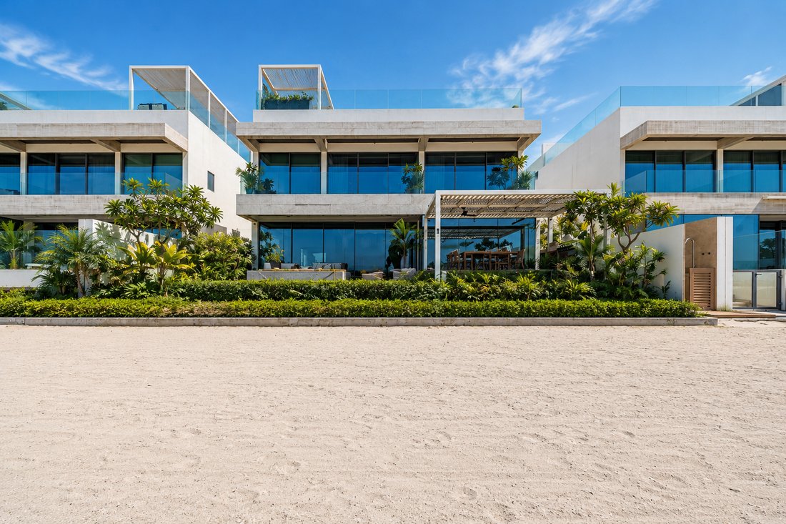 Villa in Palm Jumeirah, Dubai, United Arab Emirates 1 - 18428928