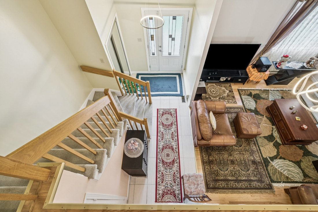 House in Brossard, Quebec, Canada 4 - 18497133