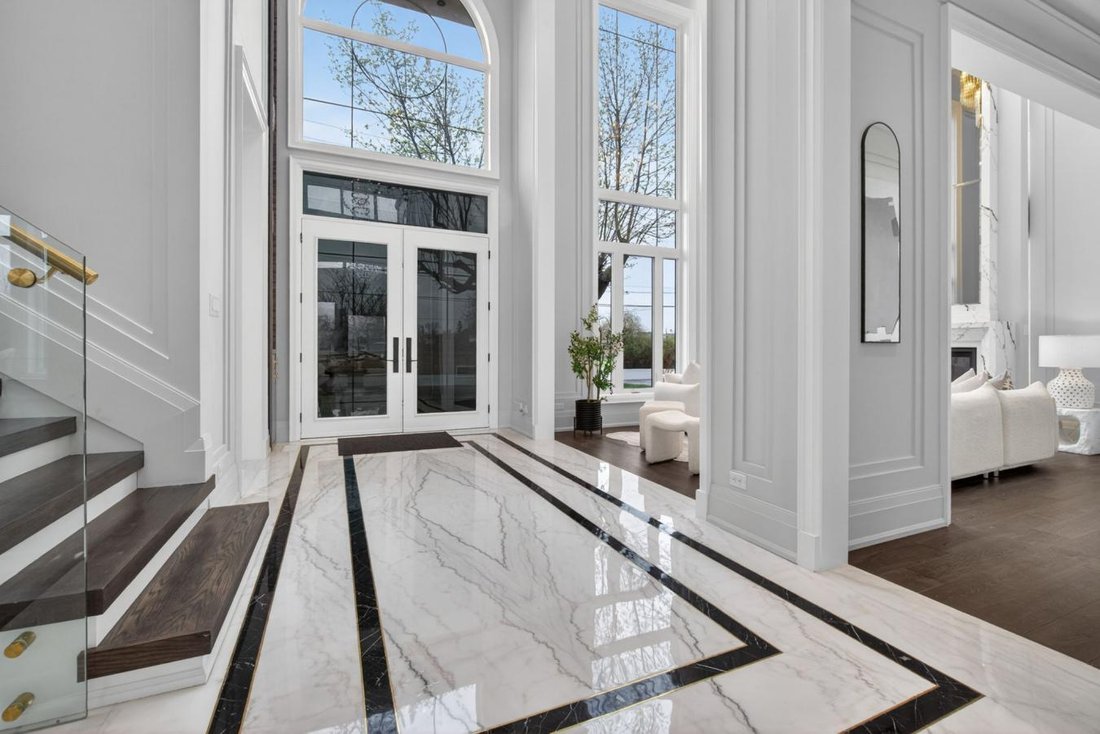 House in Oakville, Ontario, Canada 4 - 18497485