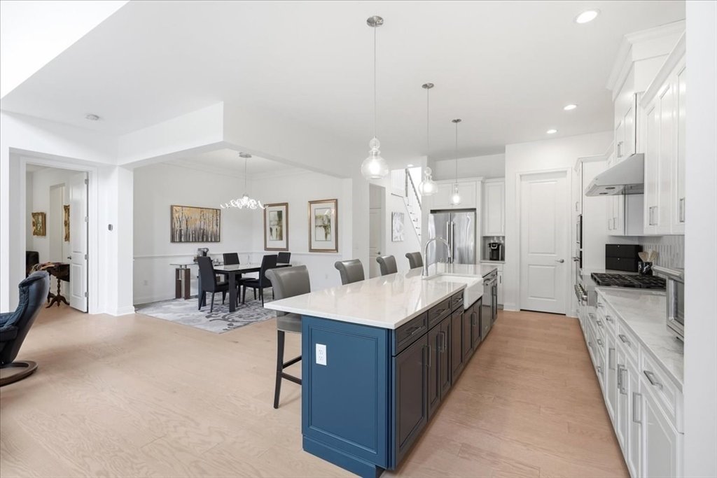 Condo in Millis, Massachusetts, United States 5 - 18497662