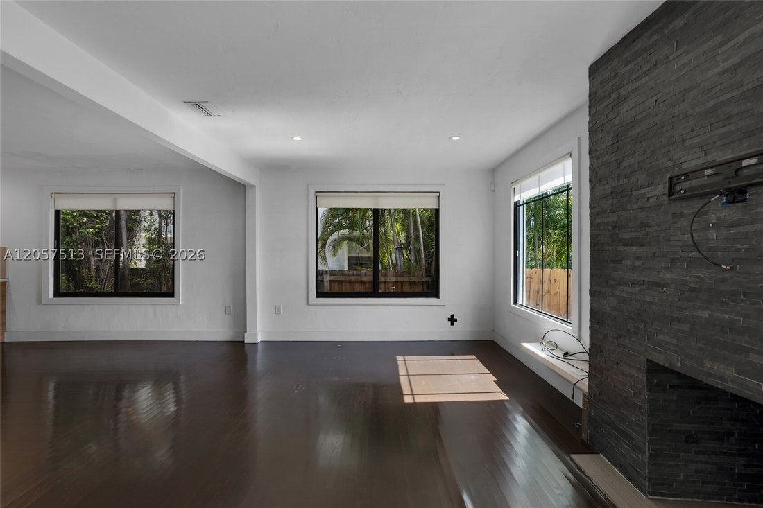 House in Miami, Florida, United States 5 - 18497030