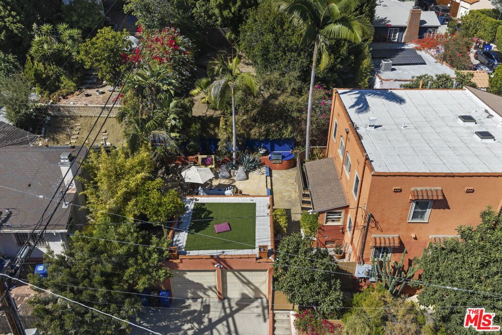Los Angeles, California, United States 5 - 18497336