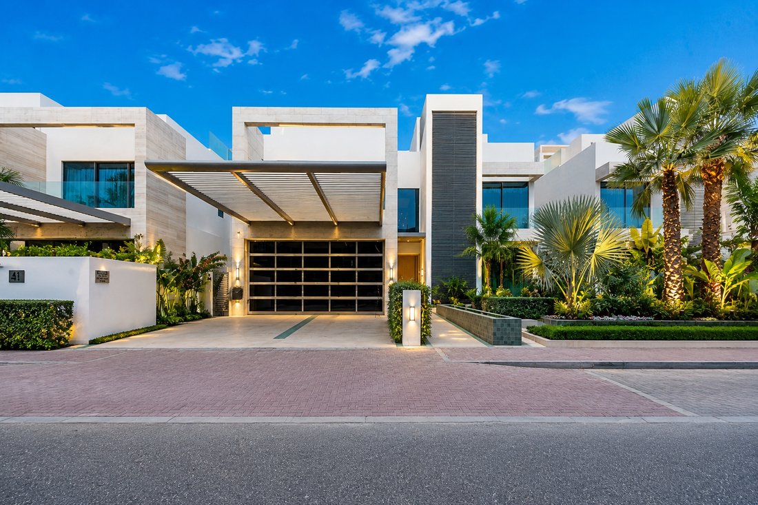 Villa in Palm Jumeirah, Dubai, United Arab Emirates 2 - 18428928