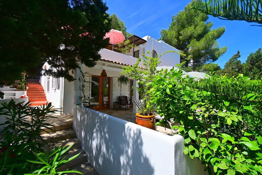 Chalet in Sant Carles de Peralta, Santa Eularia des Riu, Balearic Islands 4 - 18497549