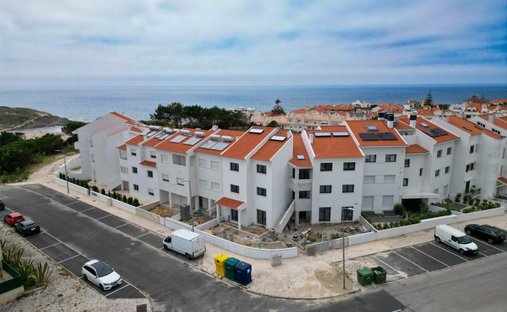 Apartment in Colares, Lisbon, Portugal 1