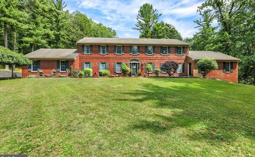 House in Mohnton, Pennsylvania, United States 1