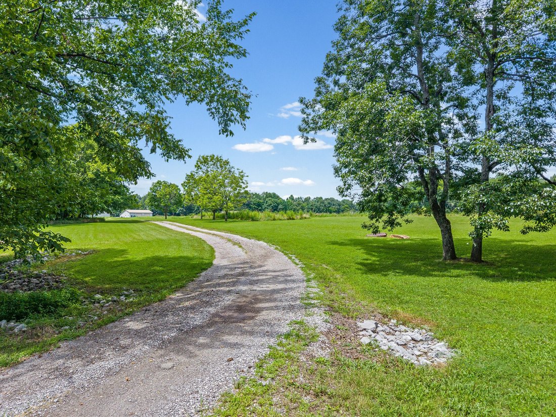 House in Hopkinsville, Kentucky, United States 4 - 18497326
