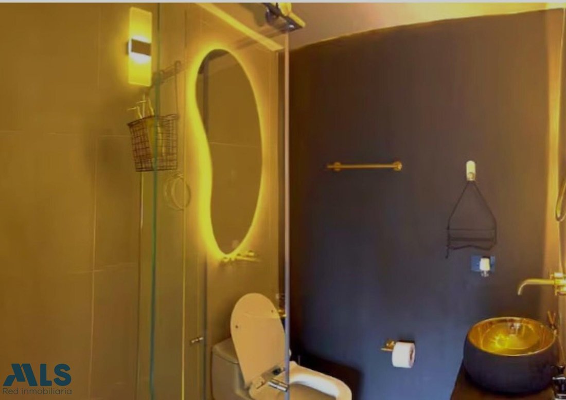 Apartment in Medellín, Antioquia, Colombia 4 - 18497634
