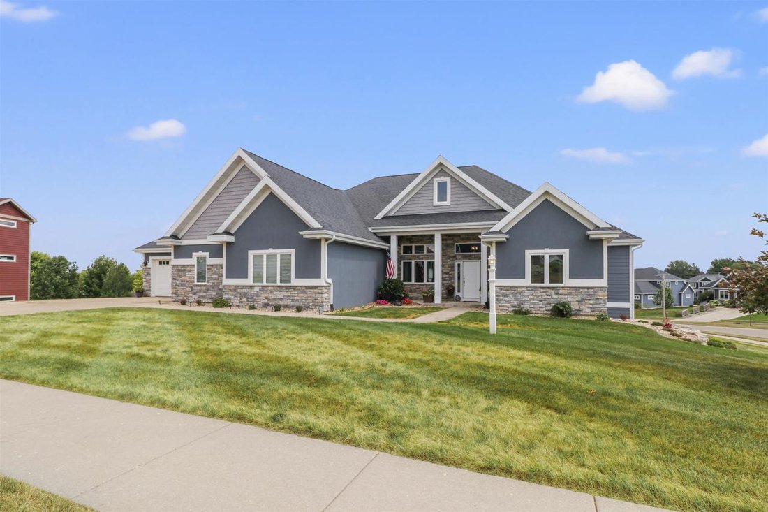 House in Oregon, Wisconsin, United States 1 - 18497377