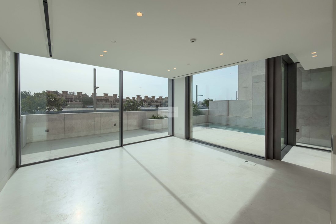 Villa in Jumeirah, Dubai, United Arab Emirates 2 - 18497006