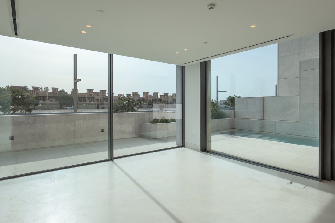 Villa in Jumeirah, Dubai, United Arab Emirates 3 - 18497006
