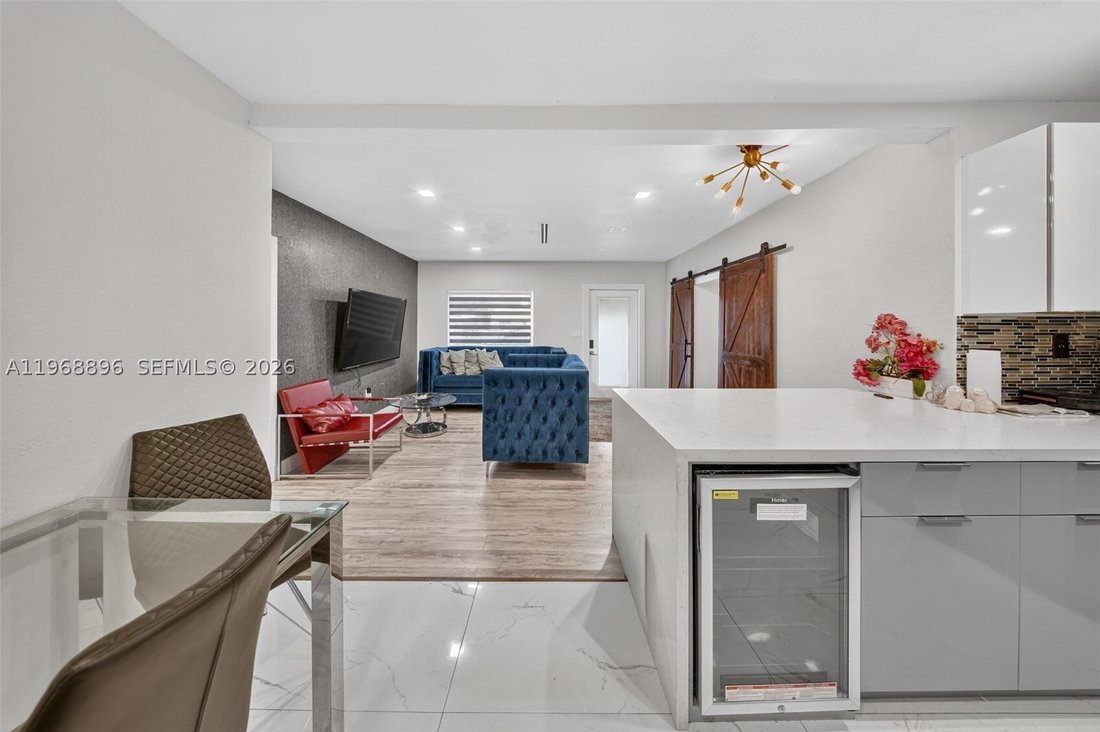 House in Miami, Florida, United States 5 - 17278301