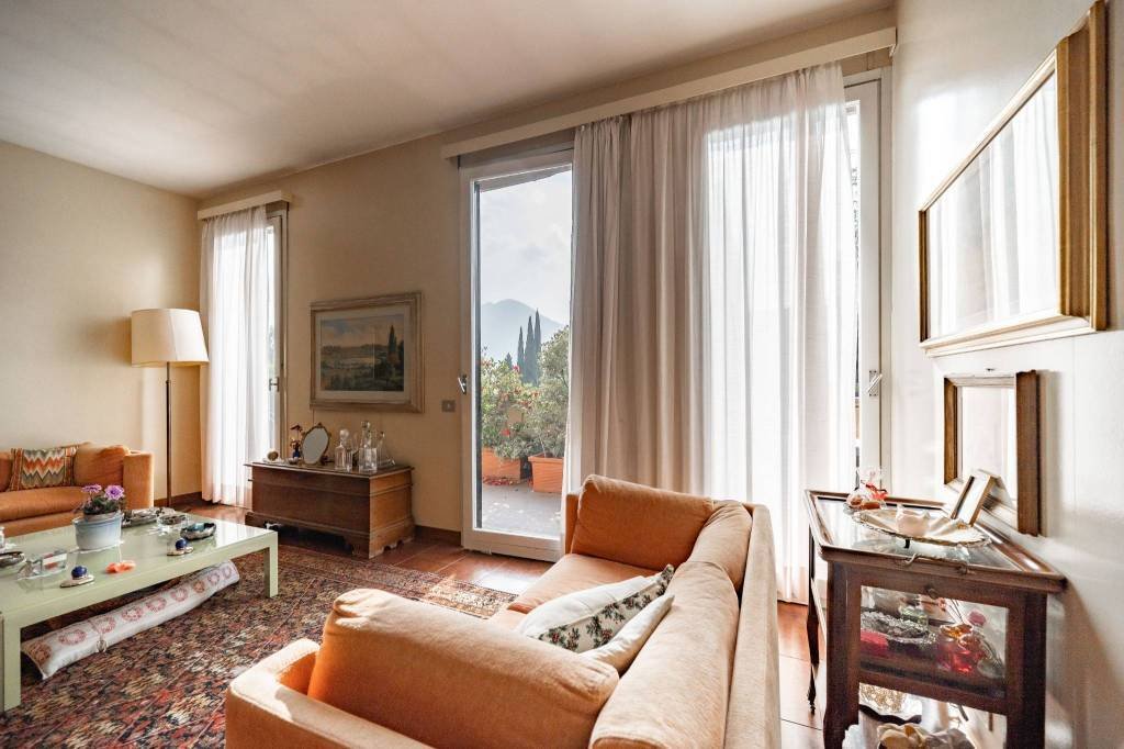 Apartment in Castello, Lecco, Lombardy 1 - 18496771