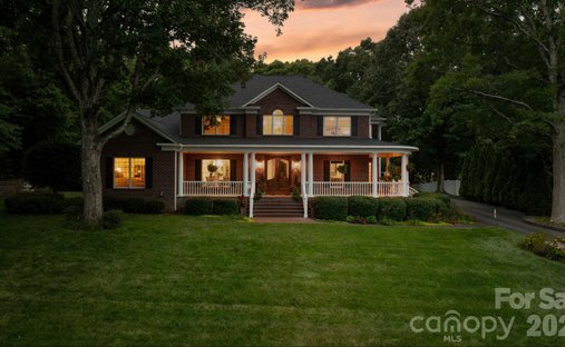 House in Hickory, North Carolina, United States 1