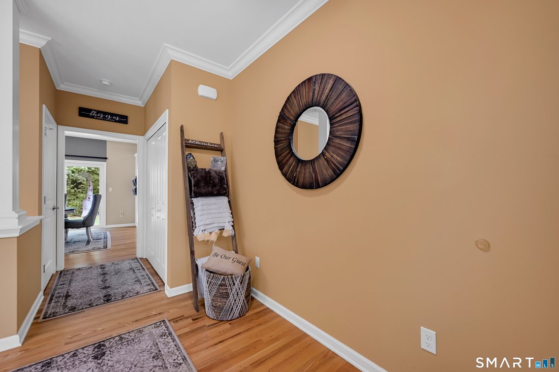 House in Southington, Connecticut, United States 5 - 18486534