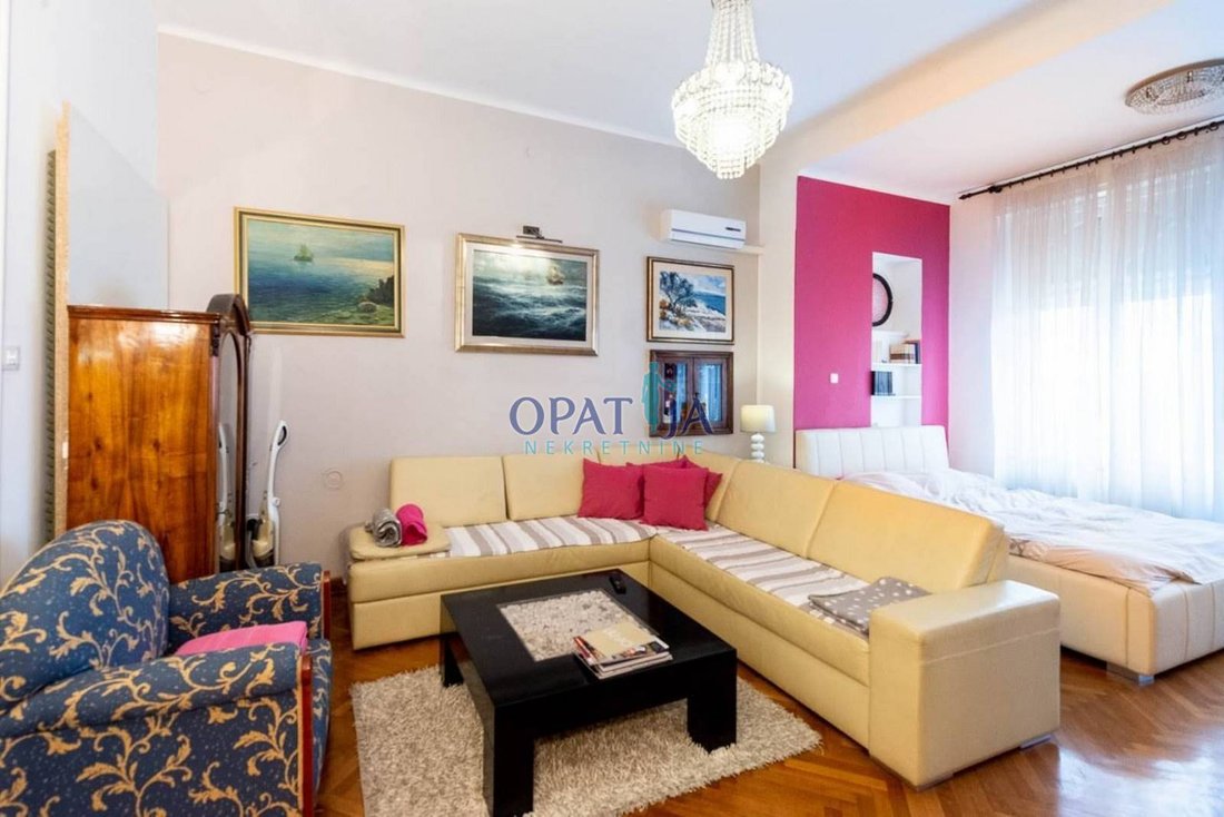 Apartment in Mjesni odbor Pecine, Grad Rijeka, Primorje-Gorski Kotar County 3 - 18497667