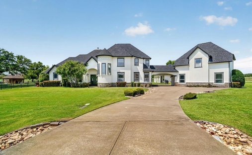 House in Burleson, Texas, United States 1