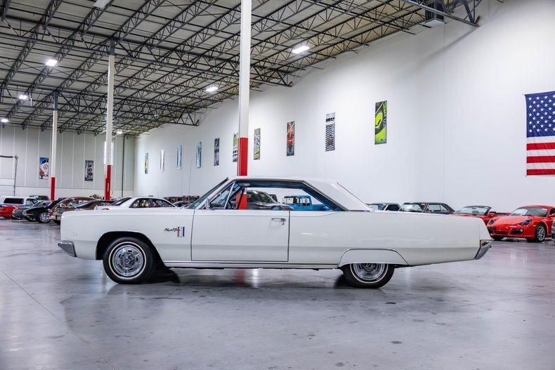 Coupe in Plainfield, United States 3 - 18497566