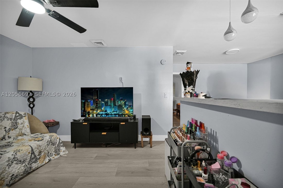 Apartment in Miami, Florida, United States 5 - 18497048
