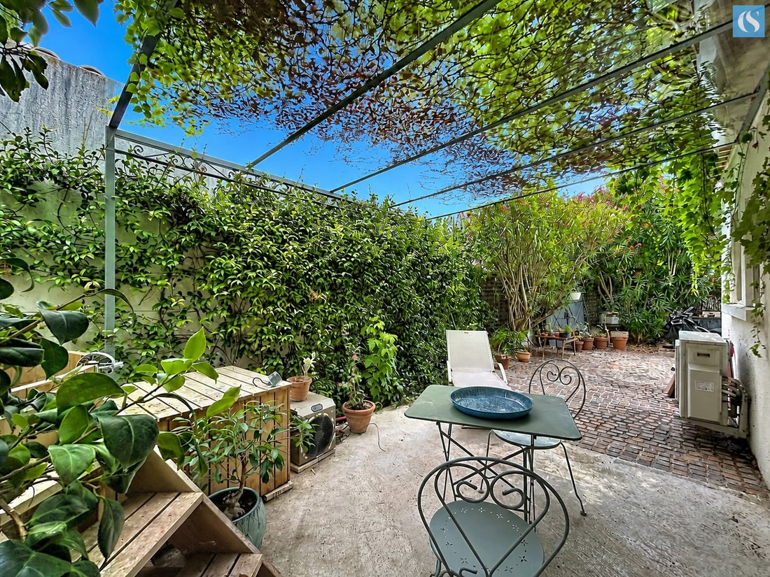 House in Granettes-Jauberte-Sainte Anne, Aix-en-Provence, France 1 - 18496904