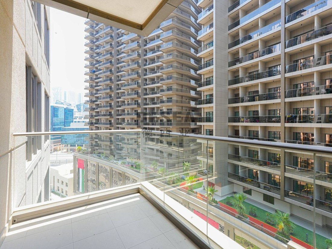 Apartment in Downtown Dubai, Dubai, United Arab Emirates 1 - 18496860