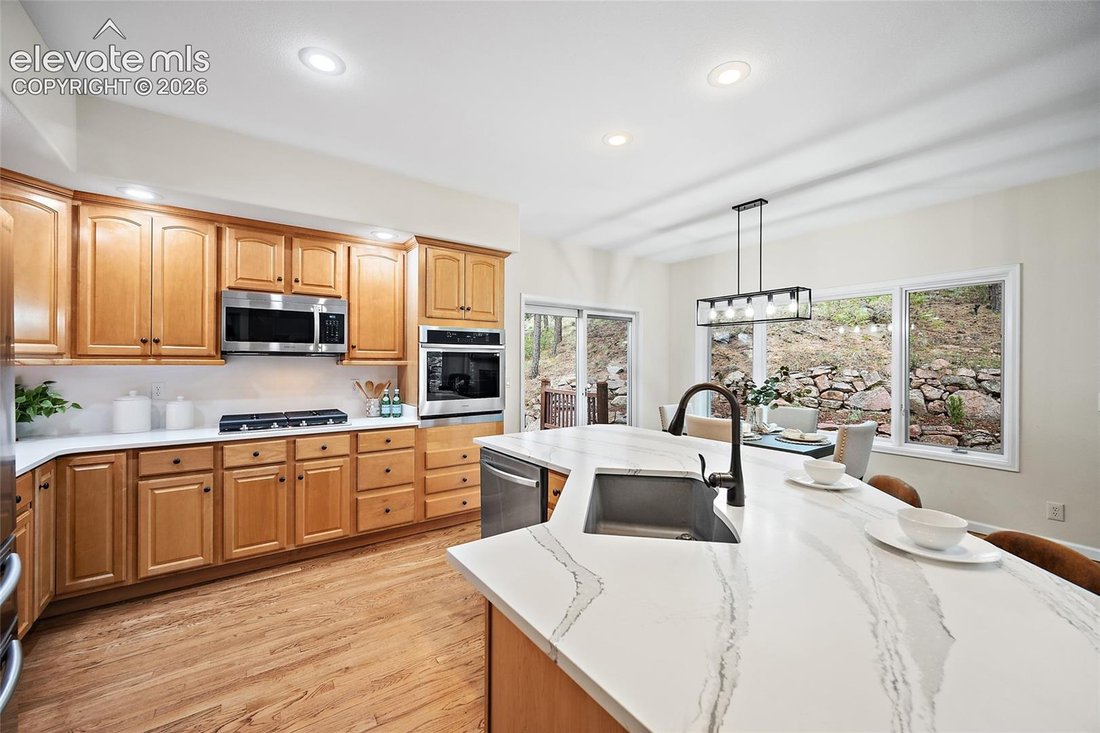 House in Colorado Springs, Colorado, United States 4 - 17646176
