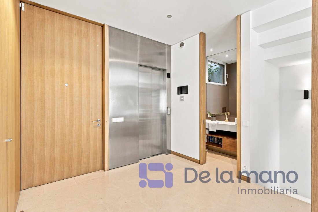 Villa in Moncloa-Aravaca, Madrid, Spain 4 - 18496881
