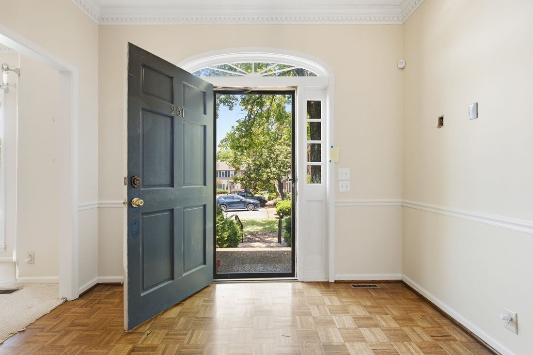 Townhouse in Forest Hills, Tennessee, United States 3 - 18497291