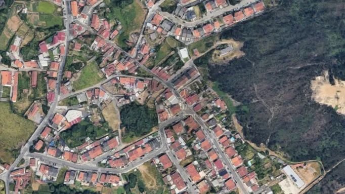 Terrain à Fanzeres e Sao Pedro da Cova, District de Porto, Portugal 1 - 18496765