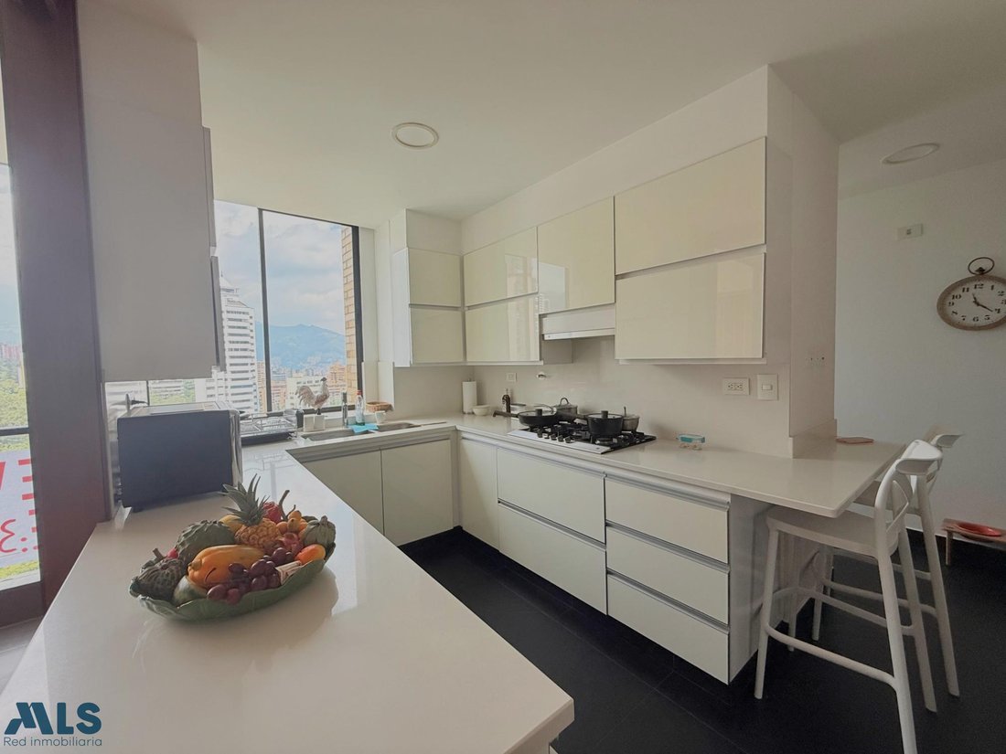 Apartment in Medellín, Antioquia, Colombia 3 - 18497646