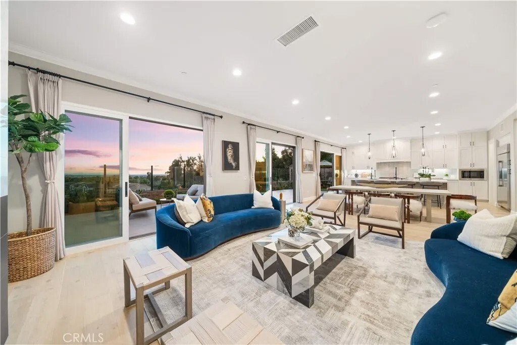House in Irvine, California, United States 5 - 18072143