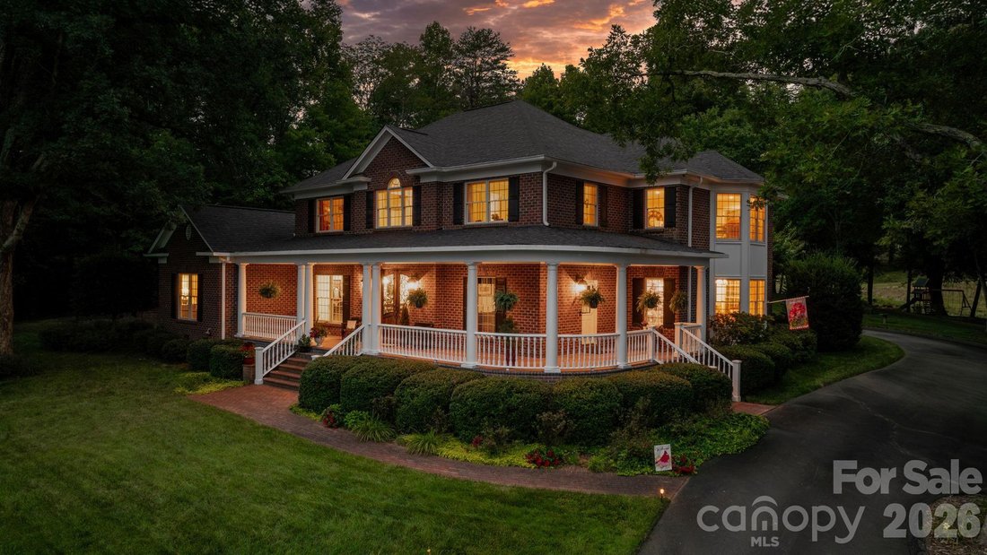 House in Hickory, North Carolina, United States 3 - 18497189