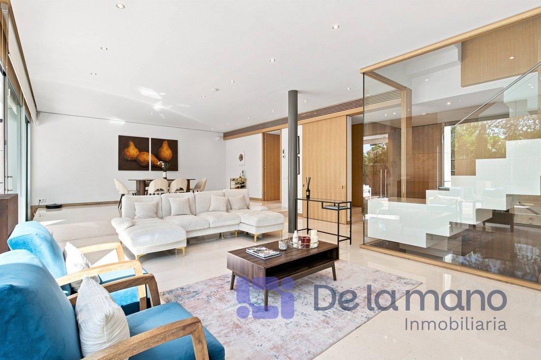 Villa in Moncloa-Aravaca, Madrid, Spain 2 - 18496881