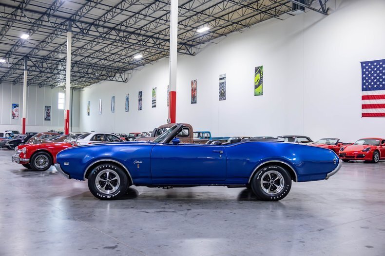 Cabriolet in Plainfield, United States 4 - 18497679