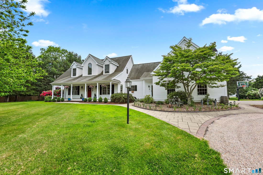 House in Simsbury, Connecticut, United States 1 - 18497462