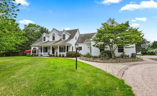 House in Simsbury, Connecticut, United States 1